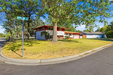 MLS# 293334 This well-located 4-bedroom home offers convenience - photo 3