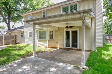 Beautifully updated 4 bedroom, 3 bath home located on a - photo 44
