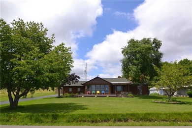 This 3-bedroom, 1.5-bathroom ranch-style home at 4926 State - photo 2