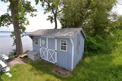 This 3-bedroom, 1.5-bathroom ranch-style home at 4926 State - photo 5
