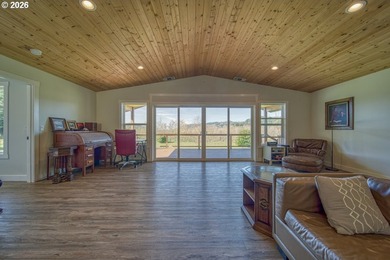 Built in 2021 by a reputable local contractor, this - photo 12