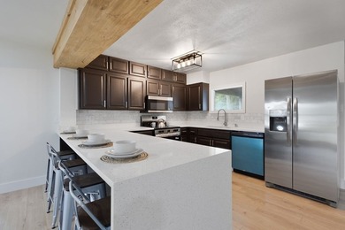 Completely remodeled and move in ready! This 3 bedroom, 2 - photo 14