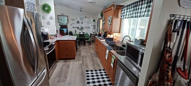 Come settle down and relax in an immaculate, beautiful, move-in - photo 14