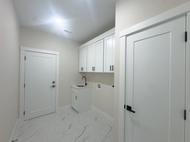 Welcome to Artisan Estates - an exclusive community of just 33 - photo 21