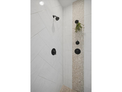 Come check out 7802 Krypton Dr. in Corpus Christi! This stunning - photo 25