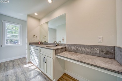 Built in 2021 by a reputable local contractor, this - photo 25