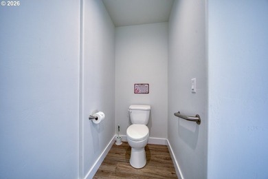 Built in 2021 by a reputable local contractor, this - photo 26