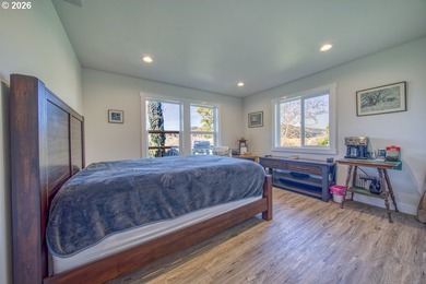Built in 2021 by a reputable local contractor, this - photo 28