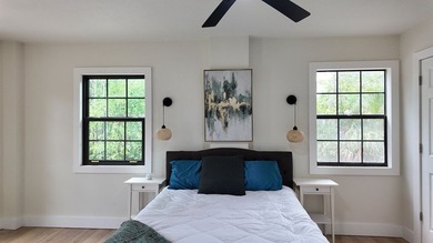 Completely remodeled and move in ready! This 3 bedroom, 2 - photo 31
