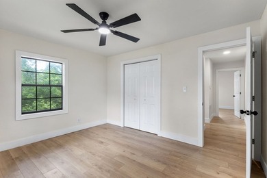 Completely remodeled and move in ready! This 3 bedroom, 2 - photo 35