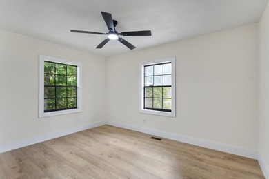 Completely remodeled and move in ready! This 3 bedroom, 2 - photo 37