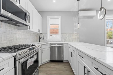 Space, style & modern luxury come together at 651 Saint Lawrence - photo 3