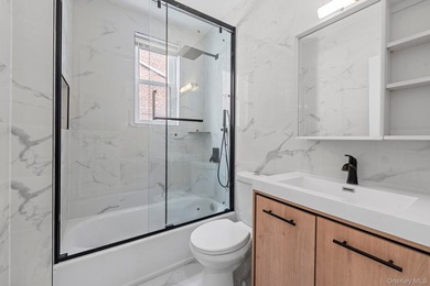 Space, style & modern luxury come together at 651 Saint Lawrence - photo 4