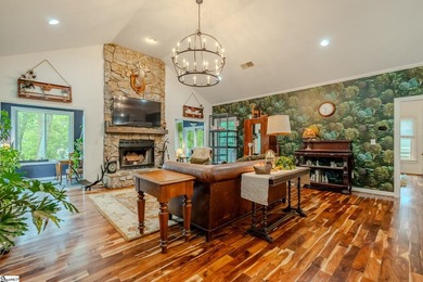 Cozy, yet open with delightful natural daylight and mountain and - photo 5