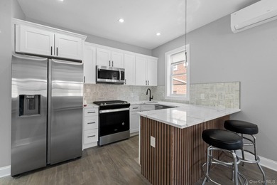 Space, style & modern luxury come together at 651 Saint Lawrence - photo 8