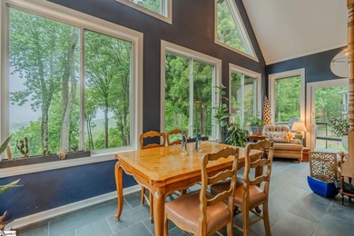 Cozy, yet open with delightful natural daylight and mountain and - photo 9