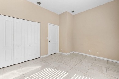 Enjoy privacy and comfort in this 3BR/2BA home with a 2-car - photo 16