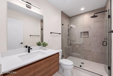 Discover the perfect blend of comfort, style, and resort living - photo 17