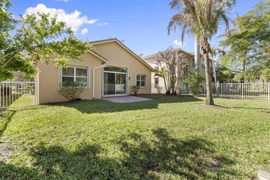 Enjoy privacy and comfort in this 3BR/2BA home with a 2-car - photo 21