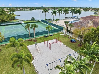 Enjoy privacy and comfort in this 3BR/2BA home with a 2-car - photo 22