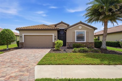 Welcome to River Strand Golf & Country Club, one of Bradenton's - photo 3