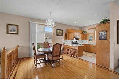 **Beautiful Lake Front Home on Lake Orono** Nestled on a quiet - photo 5