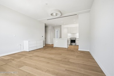 Welcome to this exceptional first floor residence in the heart - photo 11
