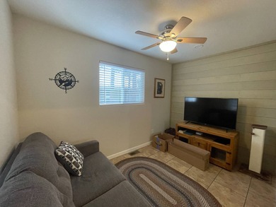 A beautifully appointed park model home that offers everything - photo 12