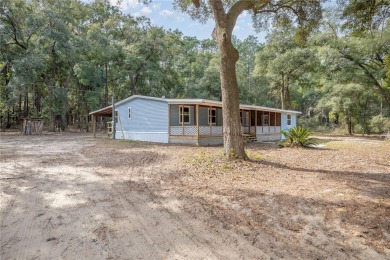 Lake Home For Sale in Fort Mccoy, Florida