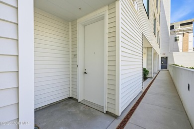 Welcome to this exceptional first floor residence in the heart - photo 36