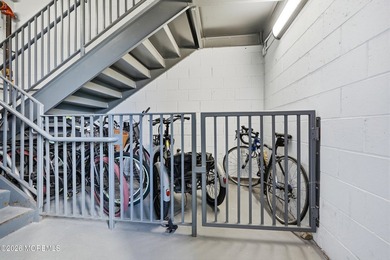 Welcome to this exceptional first floor residence in the heart - photo 42