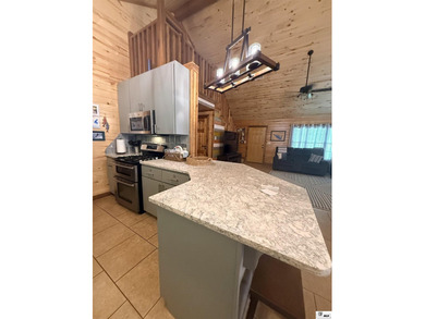 Welcome to the Lake Life. Plenty of room and privacy for you and - photo 11