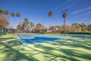 Beautifully updated 2BR/2BA condo in the highly sought-after - photo 19