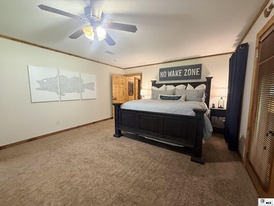 Welcome to the Lake Life. Plenty of room and privacy for you and - photo 19