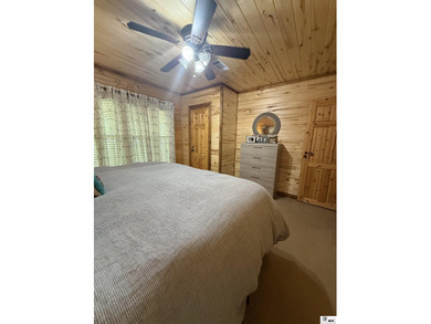Welcome to the Lake Life. Plenty of room and privacy for you and - photo 26