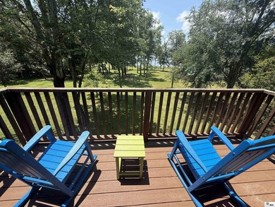 Welcome to the Lake Life. Plenty of room and privacy for you and - photo 32