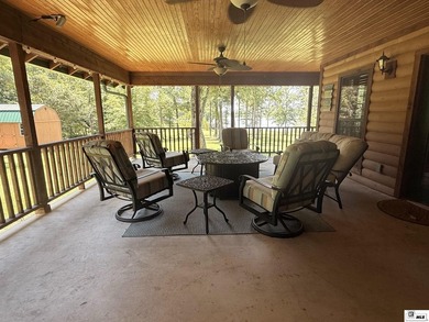 Welcome to the Lake Life. Plenty of room and privacy for you and - photo 35
