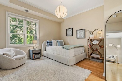 Modern Luxury with European Charm - Fully Updated *Unicorn* Unit - photo 15
