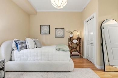 Modern Luxury with European Charm - Fully Updated *Unicorn* Unit - photo 17