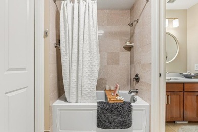 Modern Luxury with European Charm - Fully Updated *Unicorn* Unit - photo 18