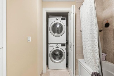 Modern Luxury with European Charm - Fully Updated *Unicorn* Unit - photo 19