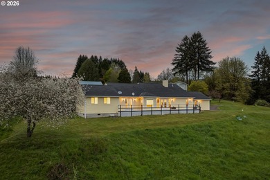Enjoy sweeping Lewis River and valley views from this serene 2 - photo 2