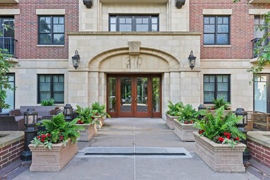 Modern Luxury with European Charm - Fully Updated *Unicorn* Unit - photo 26