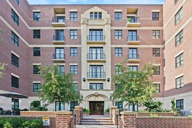 Modern Luxury with European Charm - Fully Updated *Unicorn* Unit - photo 27