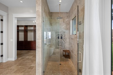 Perched atop 45 acres of Launiupoko's most coveted slopes, this - photo 31