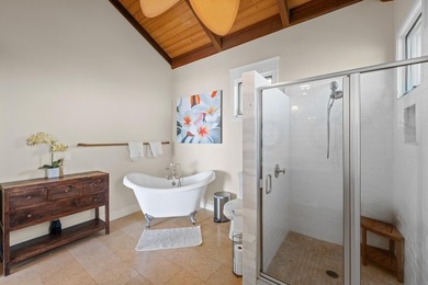 Perched atop 45 acres of Launiupoko's most coveted slopes, this - photo 38