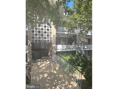 (private lake, pond, coastal) Condo For Sale in Bethesda Maryland