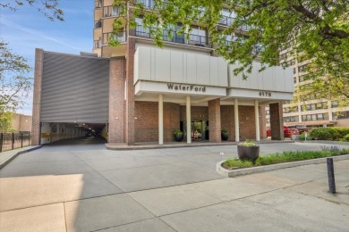 Lake Home For Sale in Chicago, Illinois