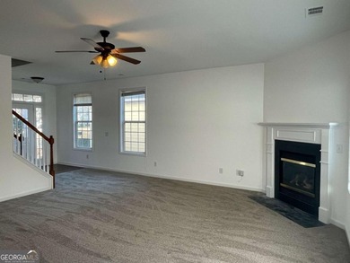 Welcome to your new residence in the coveted Lakes at Cedar - photo 5