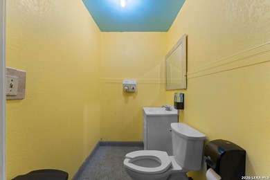 New commercial opportunity with income-producing potential! This - photo 10